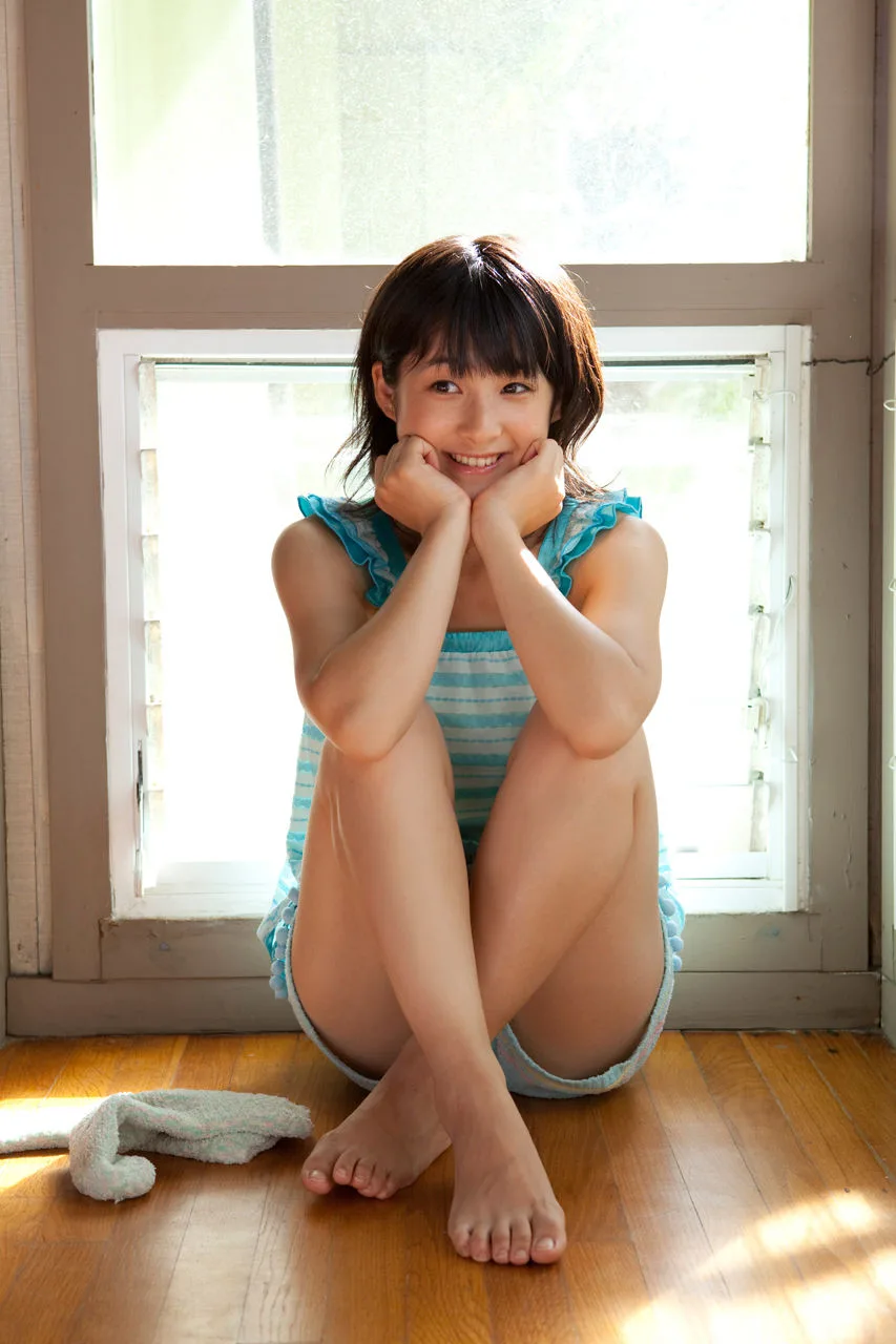 [Sách điện tử H!P] Tập ảnh Tsugunaga Momoko số 77 - 2