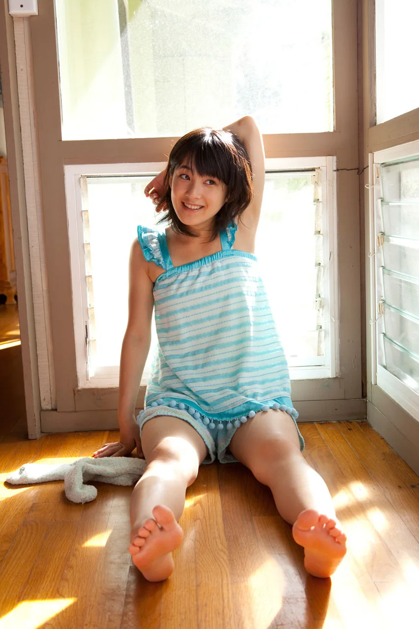 [Sách điện tử H!P] Tập ảnh Tsugunaga Momoko số 77